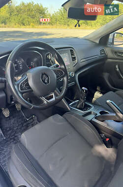 Хэтчбек Renault Megane 2018 в 