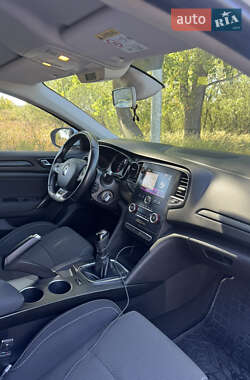 Хэтчбек Renault Megane 2018 в 
