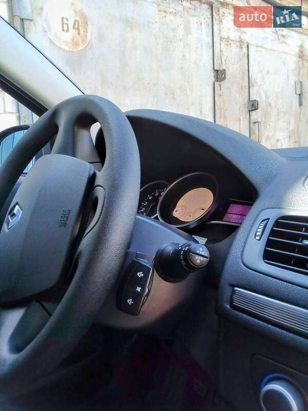 Хэтчбек Renault Megane 2009 в Чернигове фото 7 Хэтчбек Renault Megane 2009 в Чернигове