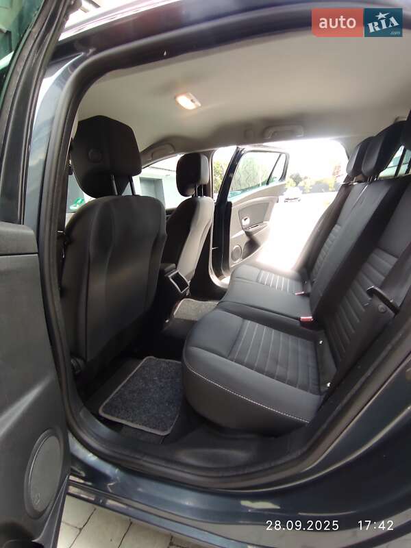 Универсал Renault Megane 2015 в Ивано-Франковске фото 28 Универсал Renault Megane 2015 в Ивано-Франковске