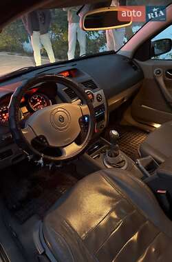 Универсал Renault Megane 2004 в 