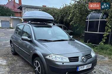 Хэтчбек Renault Megane 2003 в 