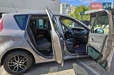 Универсал Renault Megane 2011 в 