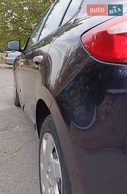 Хэтчбек Renault Megane 2010 в 