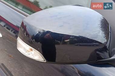 Хэтчбек Renault Megane 2010 в 