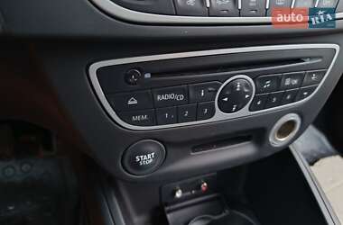 Хэтчбек Renault Megane 2010 в 