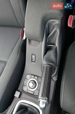 Хэтчбек Renault Megane 2010 в 