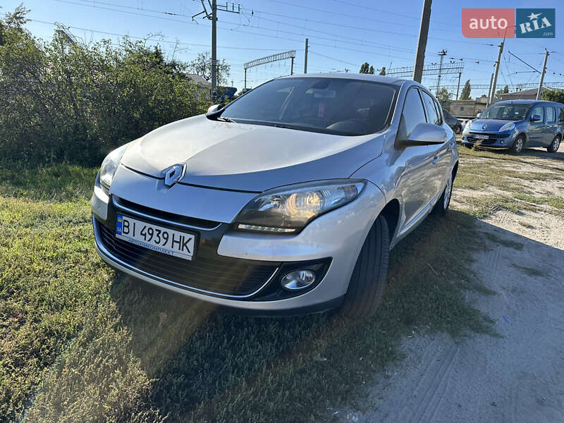 Хэтчбек Renault Megane 2013 в Кременчуге фото 2 Хэтчбек Renault Megane 2013 в Кременчуге