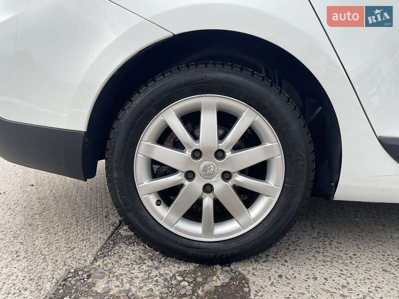 Универсал Renault Megane 2011 в Ужгороде фото 37 Универсал Renault Megane 2011 в Ужгороде