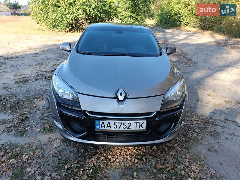Купе Renault Megane 2012 в Киеве фото 22 Купе Renault Megane 2012 в Киеве