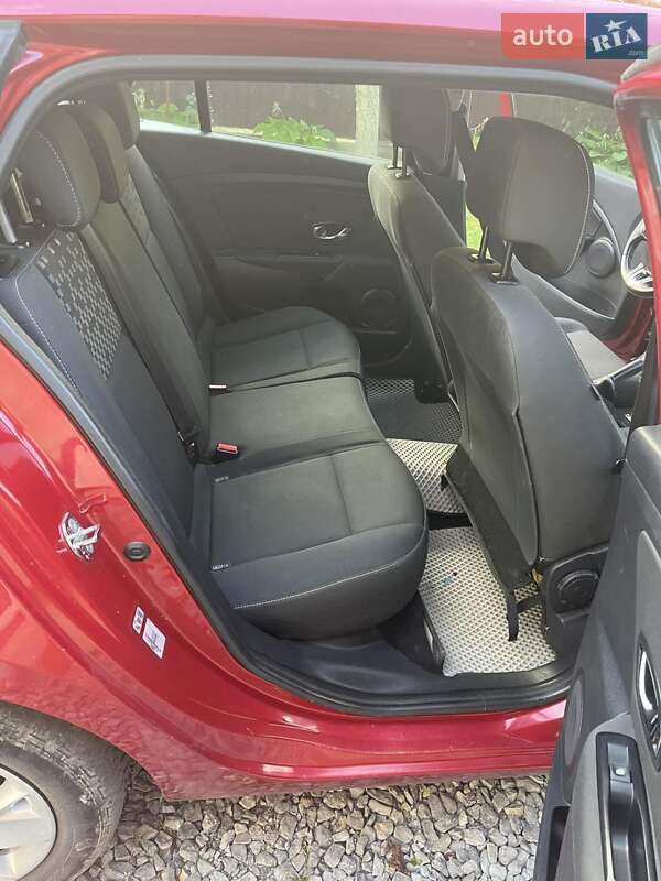 Универсал Renault Megane 2013 в Бучаче фото 13 Универсал Renault Megane 2013 в Бучаче