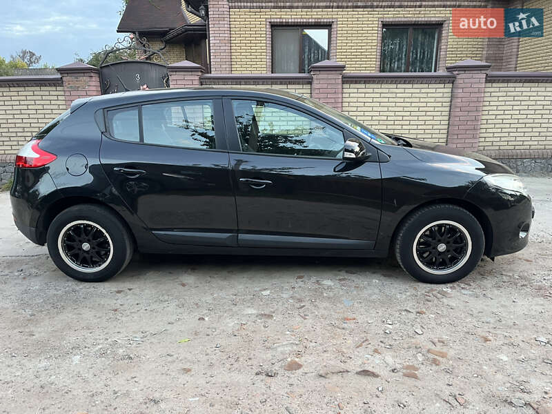 Хетчбек Renault Megane 2010 в Охтирці фото 7 Хетчбек Renault Megane 2010 в Охтирці