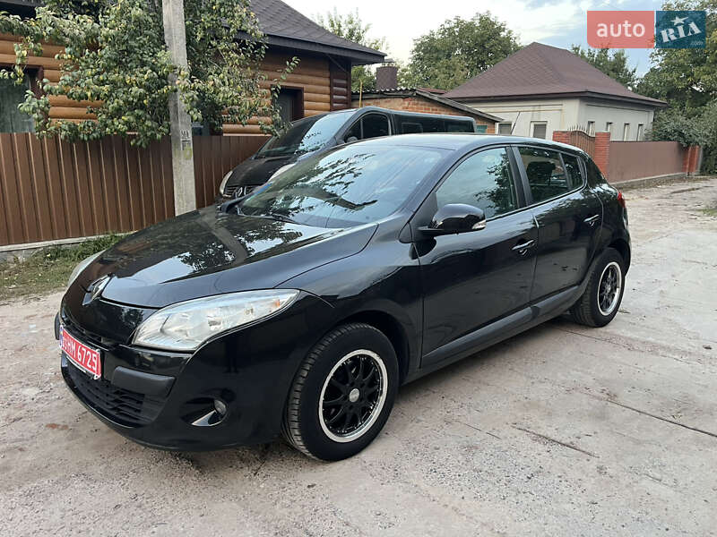 Хетчбек Renault Megane 2010 в Охтирці фото 16 Хетчбек Renault Megane 2010 в Охтирці