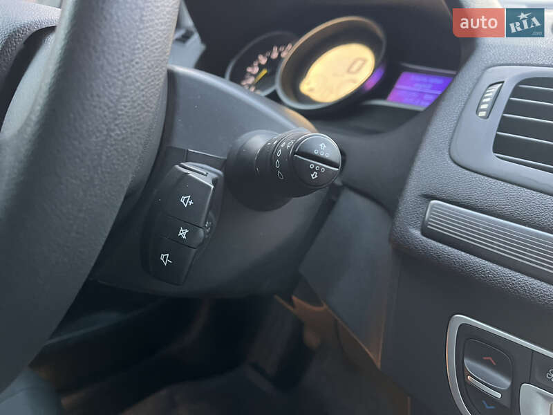 Хетчбек Renault Megane 2010 в Охтирці фото 59 Хетчбек Renault Megane 2010 в Охтирці