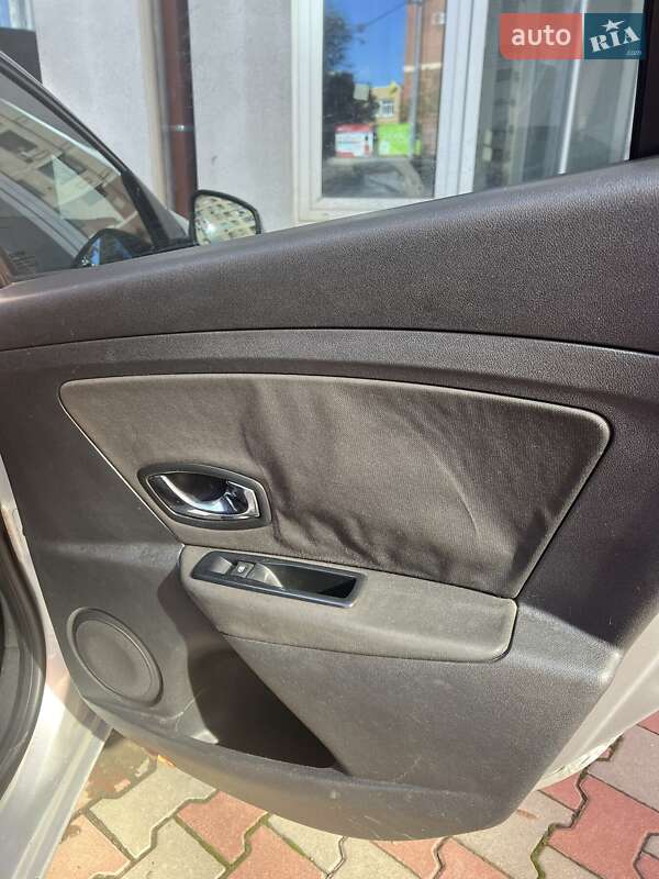 Хэтчбек Renault Megane 2012 в Одессе