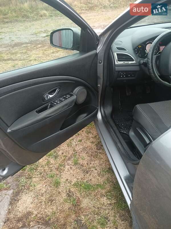 Універсал Renault Megane 2013 в Прилуках