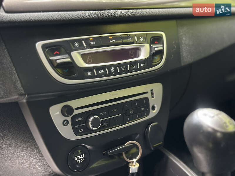 Универсал Renault Megane 2014 в Луцке фото 16 Универсал Renault Megane 2014 в Луцке