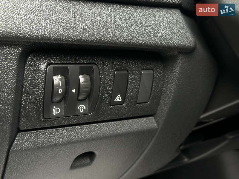 Универсал Renault Megane 2014 в Луцке фото 17 Универсал Renault Megane 2014 в Луцке