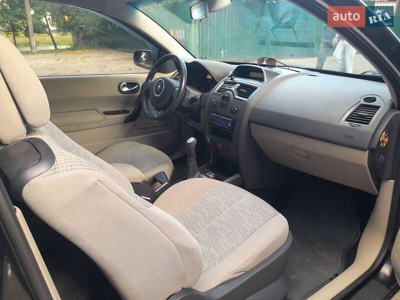 Хэтчбек Renault Megane 2006 в Киеве фото 7 Хэтчбек Renault Megane 2006 в Киеве