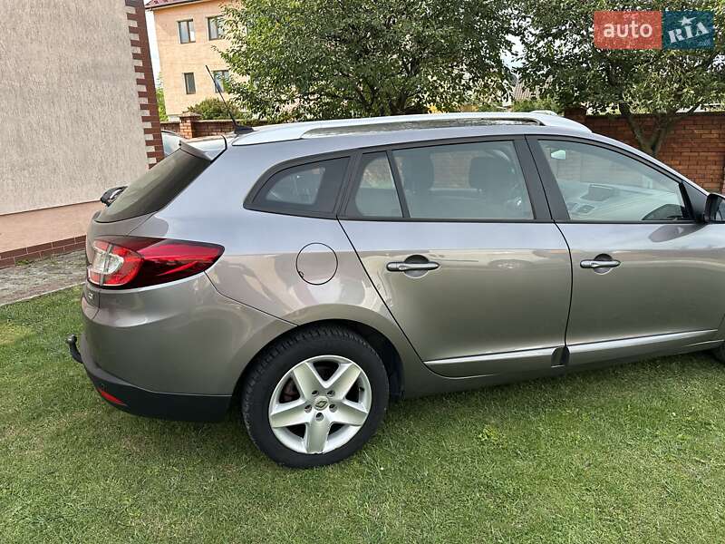 Універсал Renault Megane 2014 в Івано-Франківську