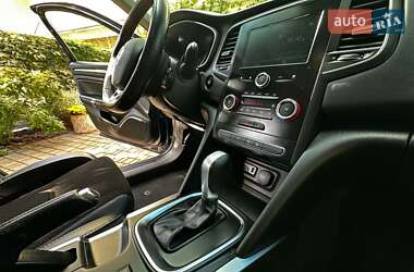 Хэтчбек Renault Megane 2017 в 