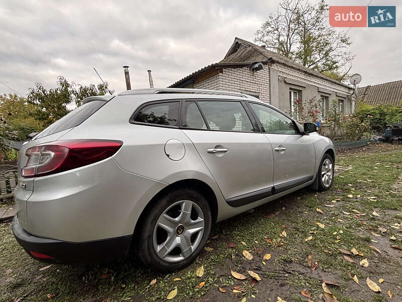 Универсал Renault Megane 2011 в Мироновке фото 5 Универсал Renault Megane 2011 в Мироновке