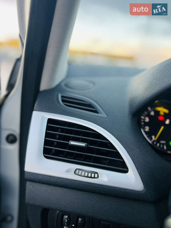 Хэтчбек Renault Megane 2009 в Луцке