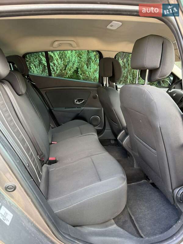 Хэтчбек Renault Megane 2013 в Самборе