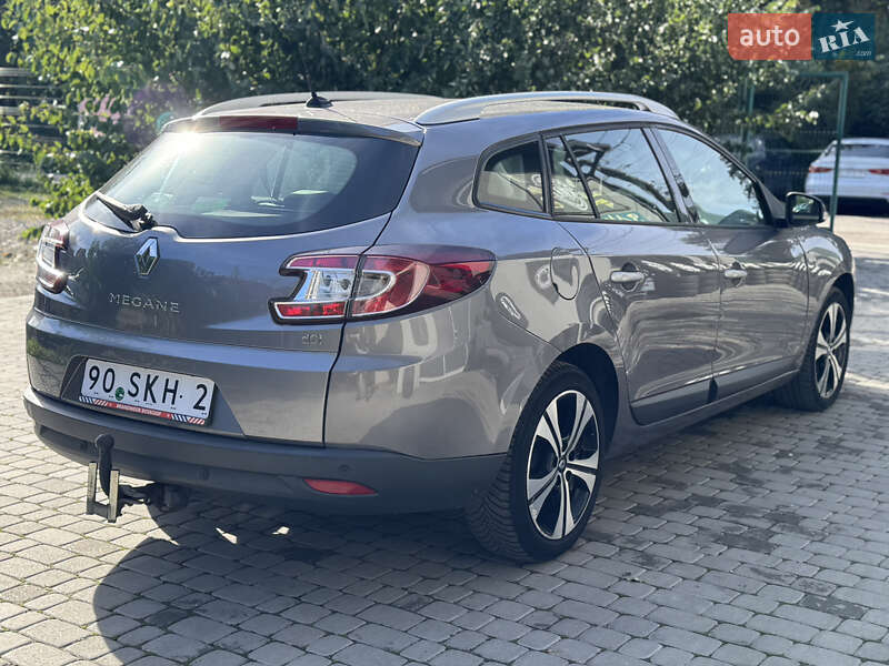 Универсал Renault Megane 2011 в Староконстантинове