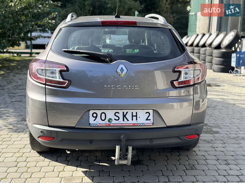 Универсал Renault Megane 2011 в Староконстантинове