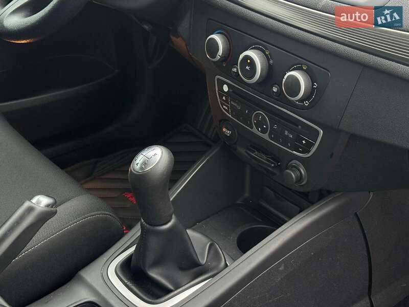 Хетчбек Renault Megane 2009 в Харкові фото 32 Хетчбек Renault Megane 2009 в Харкові