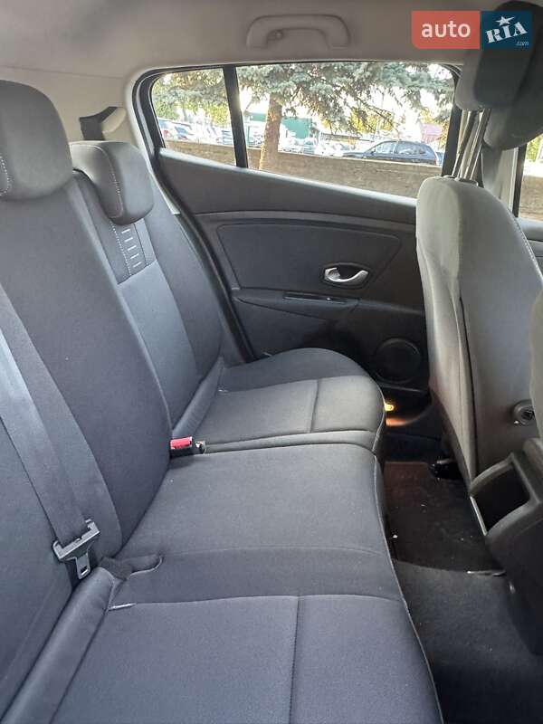 Хетчбек Renault Megane 2009 в Вознесенську фото 11 Хетчбек Renault Megane 2009 в Вознесенську