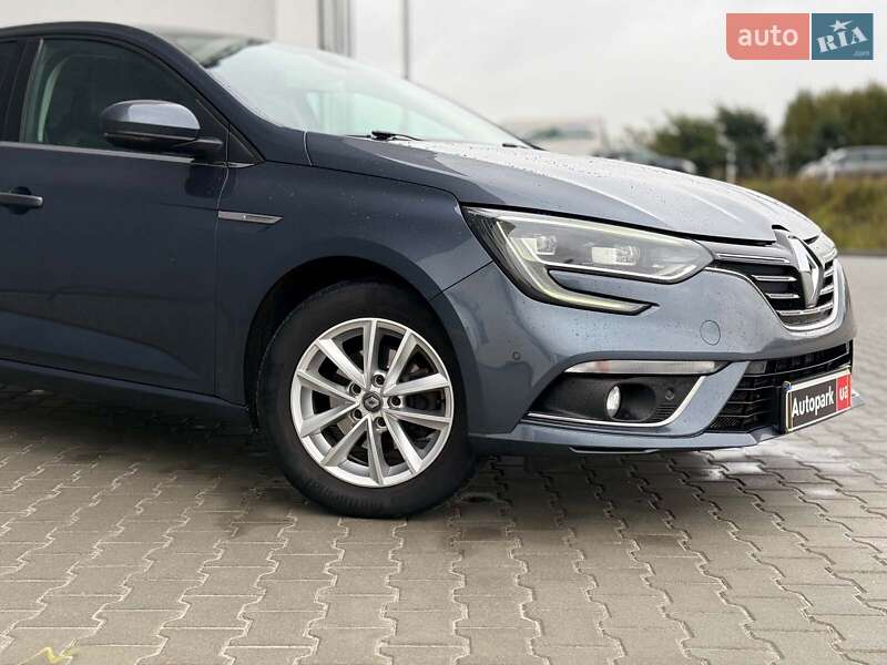 Седан Renault Megane 2020 в Львове