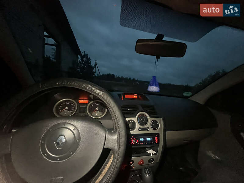 Хэтчбек Renault Megane 2004 в Вараше фото 5 Хэтчбек Renault Megane 2004 в Вараше