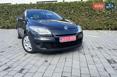 Хэтчбек Renault Megane 2012 в 