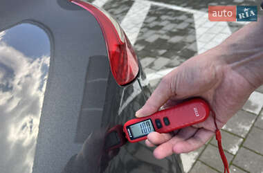 Хэтчбек Renault Megane 2012 в 