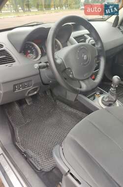Універсал Renault Megane 2005 в  фото 23 Універсал Renault Megane 2005 в