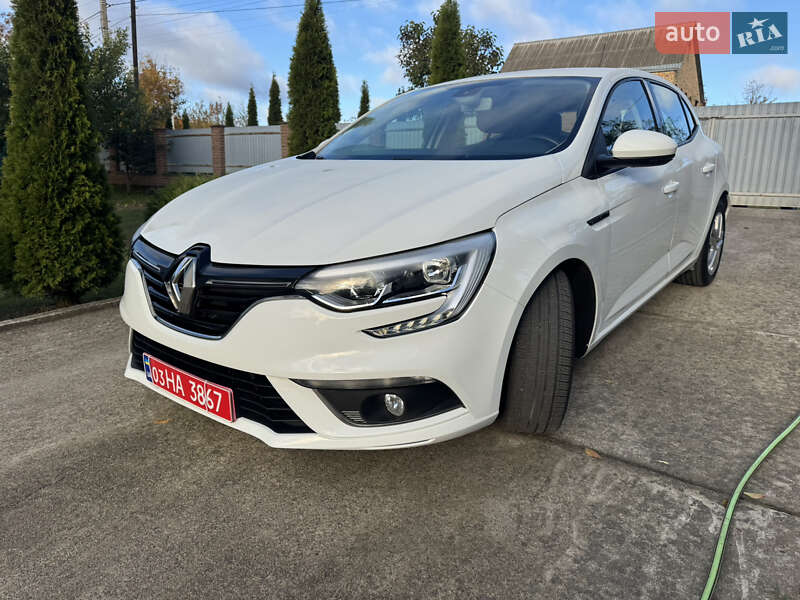 Хэтчбек Renault Megane 2018 в Корсуне-Шевченковском