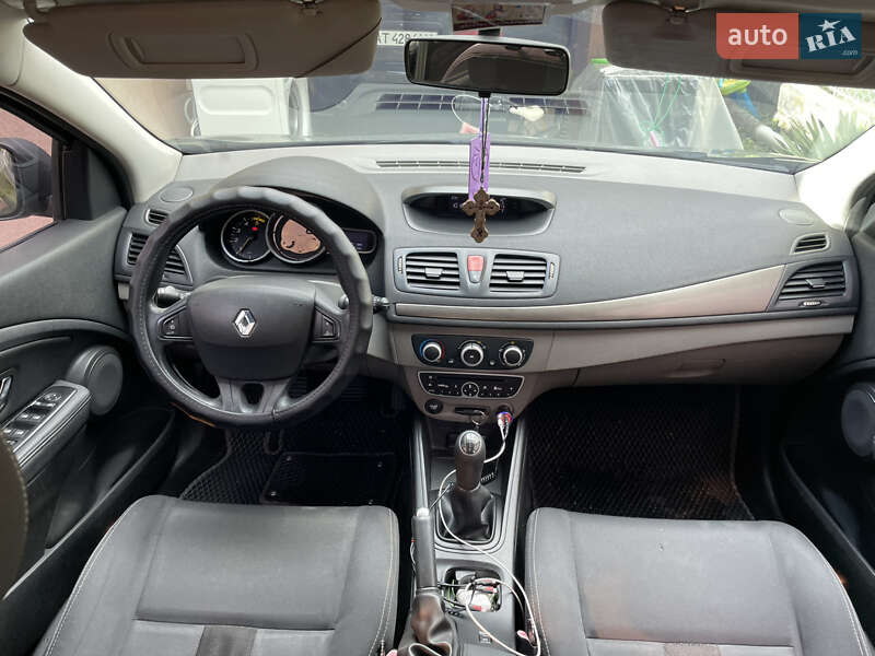 Хетчбек Renault Megane 2009 в Снятині фото 9 Хетчбек Renault Megane 2009 в Снятині