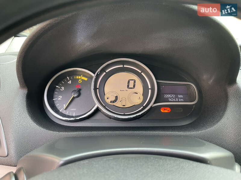 Хетчбек Renault Megane 2009 в Снятині фото 14 Хетчбек Renault Megane 2009 в Снятині