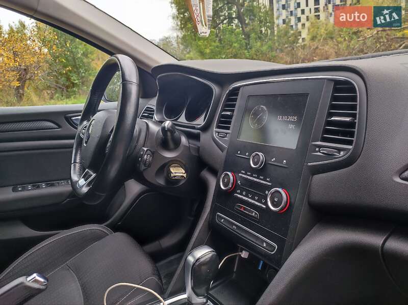 Седан Renault Megane 2017 в Києві фото 13 Седан Renault Megane 2017 в Києві