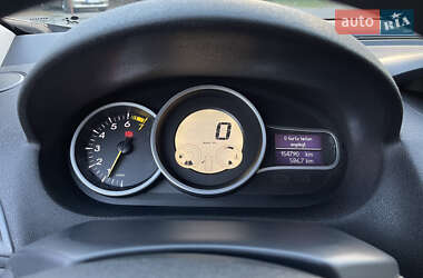 Хетчбек Renault Megane 2010 в 