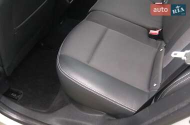 Хэтчбек Renault Megane 2015 в 