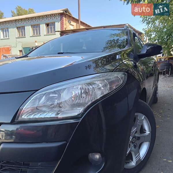 Универсал Renault Megane 2009 в Белогородке