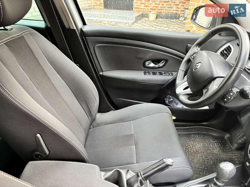 Универсал Renault Megane 2010 в Александрие