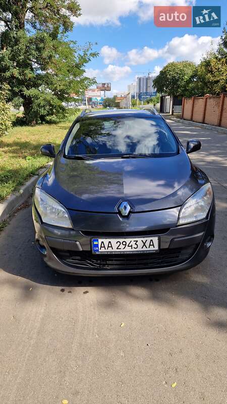 Универсал Renault Megane 2011 в 