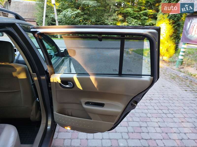 Універсал Renault Megane 2005 в Стебнику фото 73 Універсал Renault Megane 2005 в Стебнику