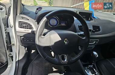 Хэтчбек Renault Megane 2013 в 