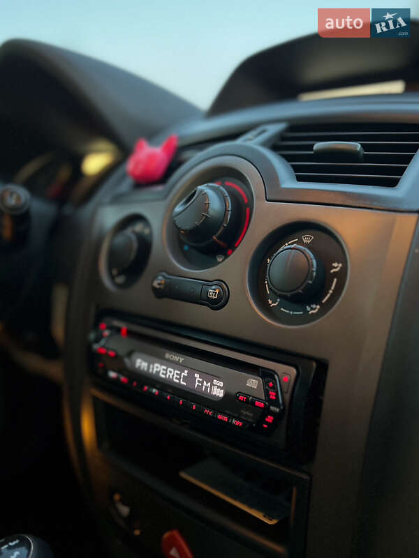 Універсал Renault Megane 2006 в Турбовом