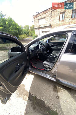 Универсал Renault Megane 2011 в 